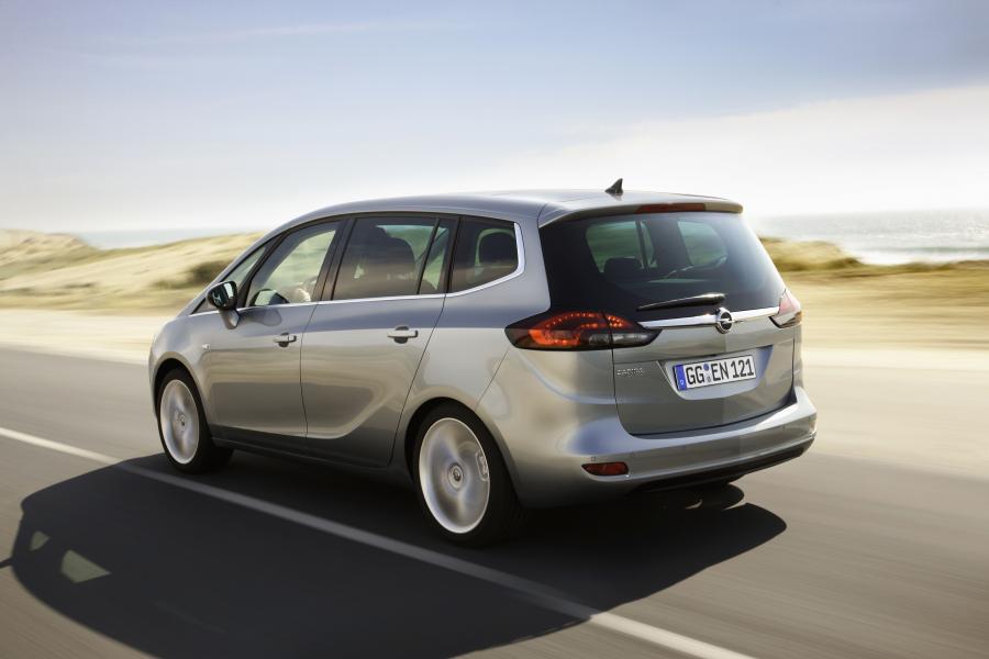  Opel Zafira Tourer 1.6 CDTi Ecotec 2013 года  (фото 39 из 46)